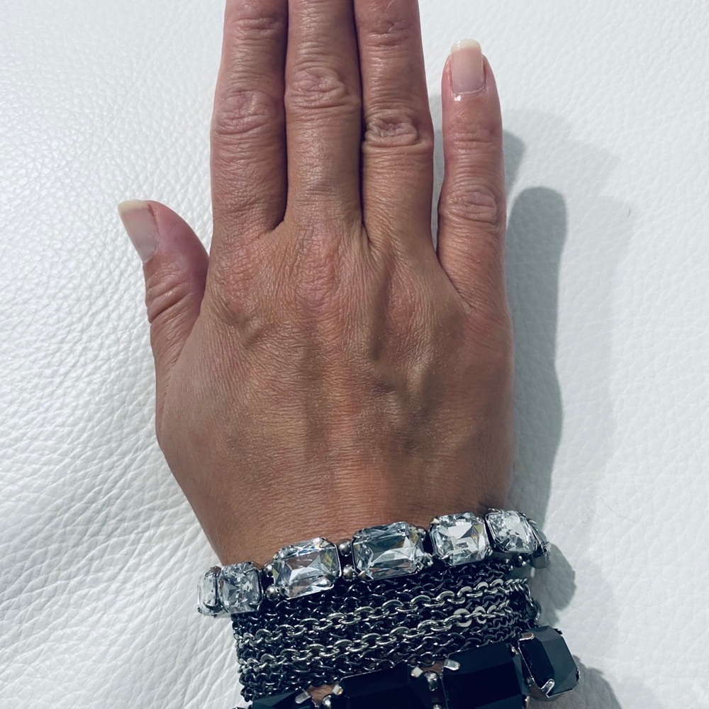 Cache Stylish Bracelet - Picture 3 of 6